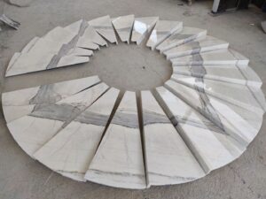 اجرای سنگ پله پیچ با سنگ چینی سایمون