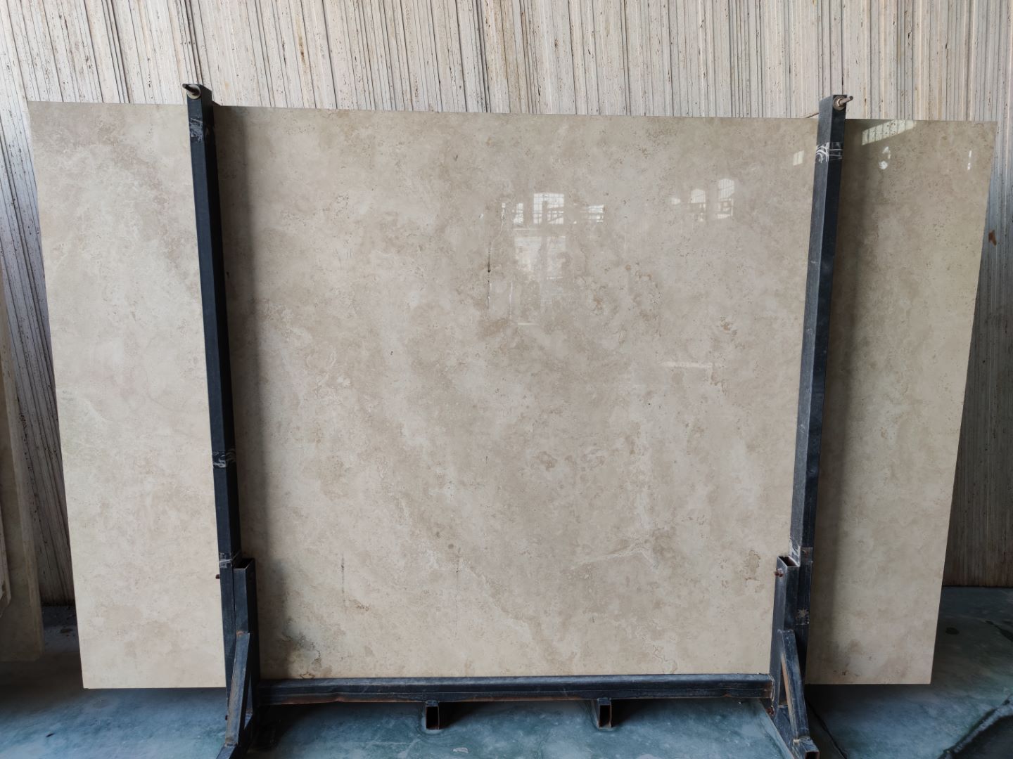 سنگ اسلب تراورتن کرم رنگ