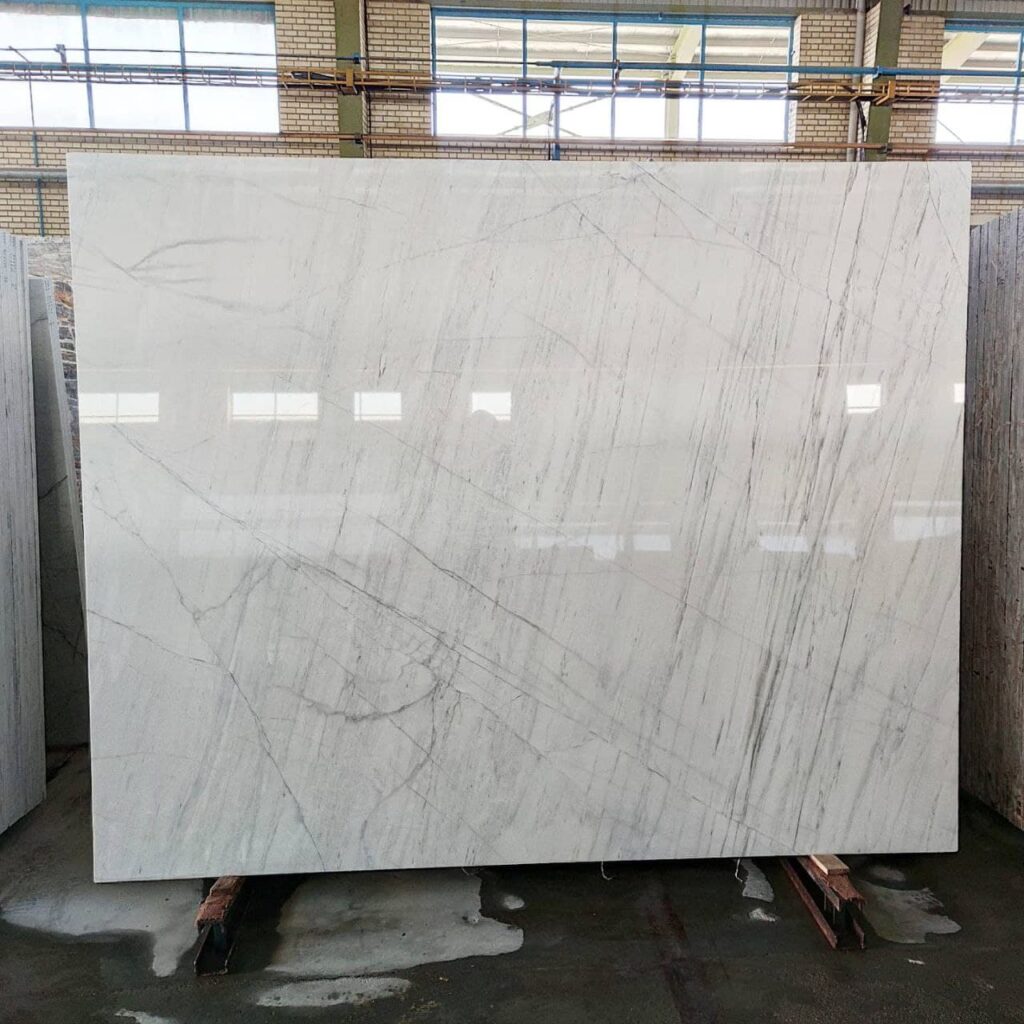 سنگ مناسب کف پذیرایی 3 سنگ مناسب کف پذیرایی