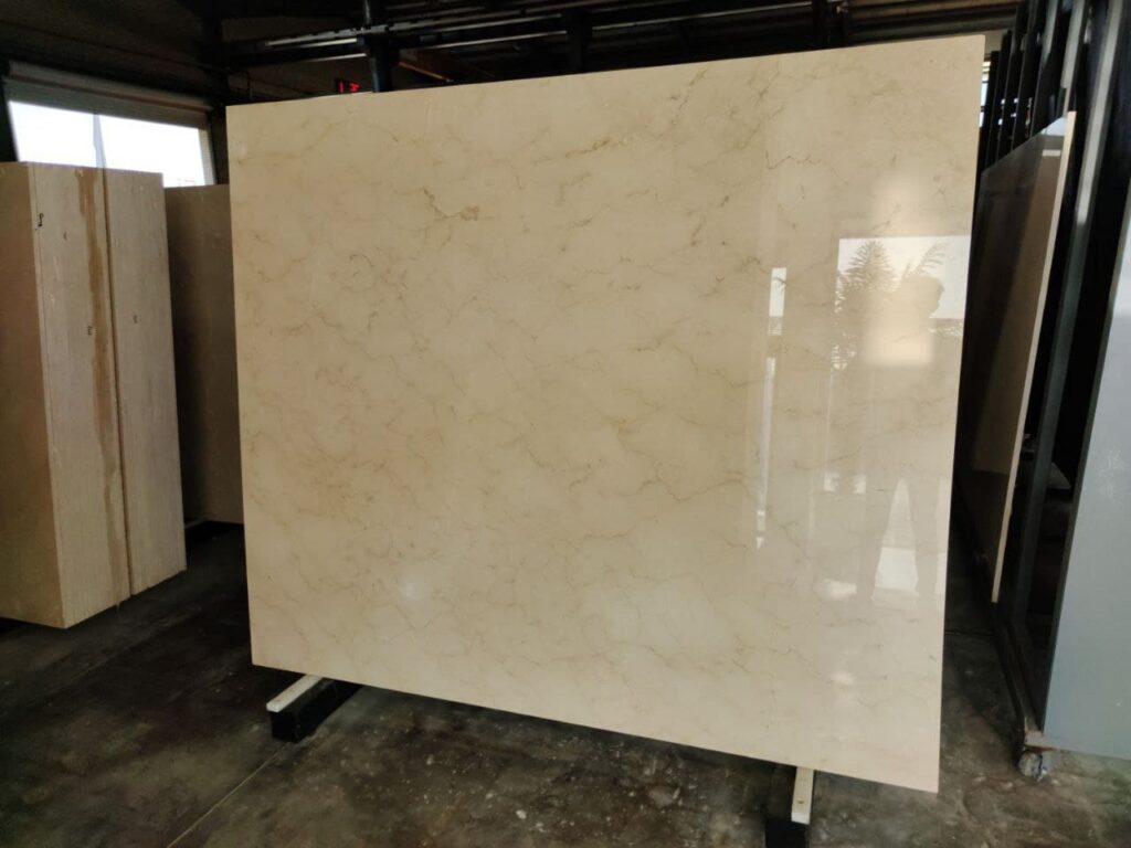 سنگ مناسب کف پذیرایی 4 سنگ مناسب کف پذیرایی