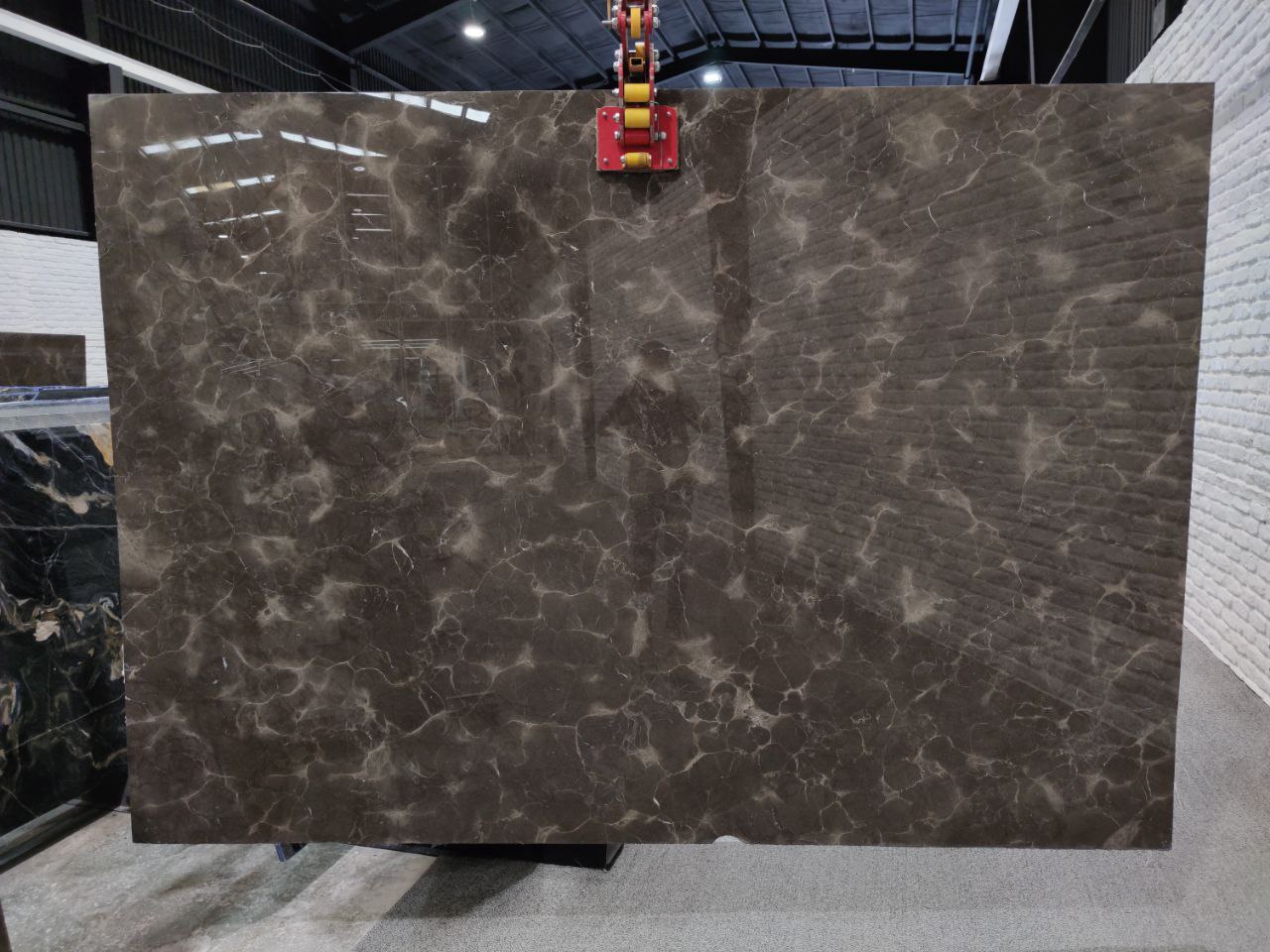 مقایسه انواع سنگ 3 سنگ اسلب مرمریت قهوه ای مهکام